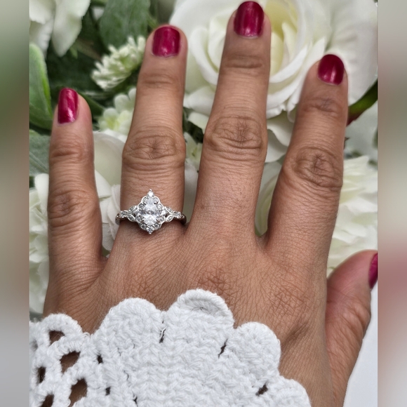 ♥️ PENELOPE ENG RING